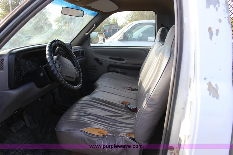 image for item J4418 1996 Dodge Ram 1500 pickup truck