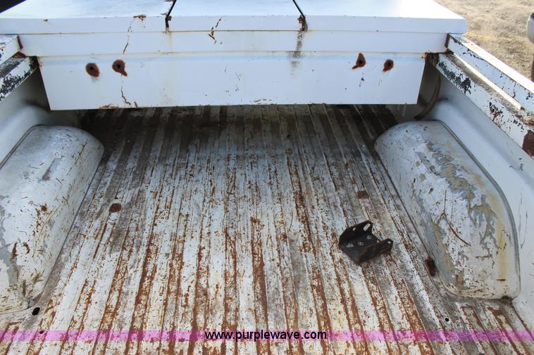 image for item J4418 1996 Dodge Ram 1500 pickup truck