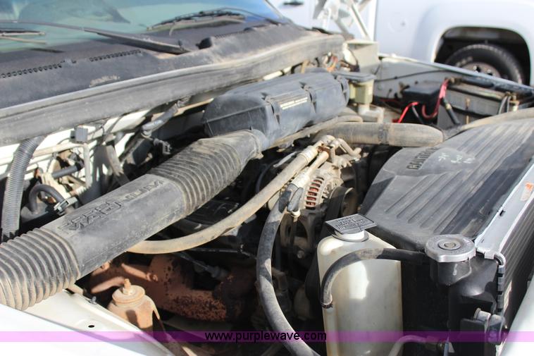 image for item J4418 1996 Dodge Ram 1500 pickup truck