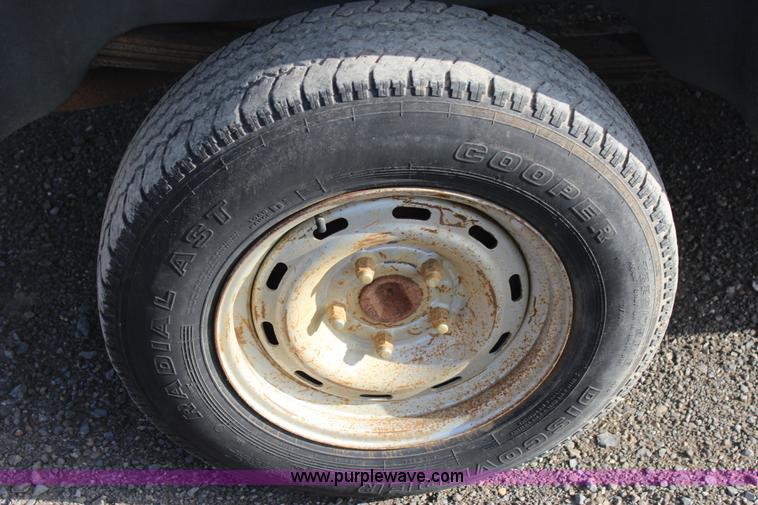 image for item J4418 1996 Dodge Ram 1500 pickup truck