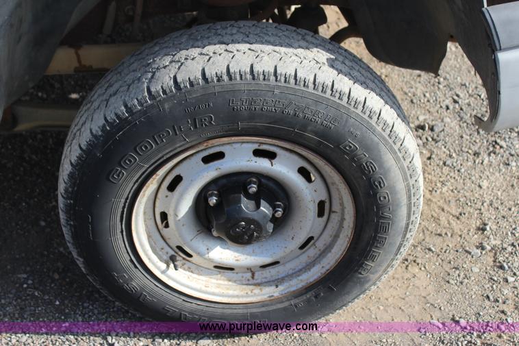 image for item J4418 1996 Dodge Ram 1500 pickup truck