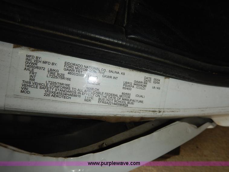image for item J6375 2004 Ford 801 Eldorado Aerotech bus
