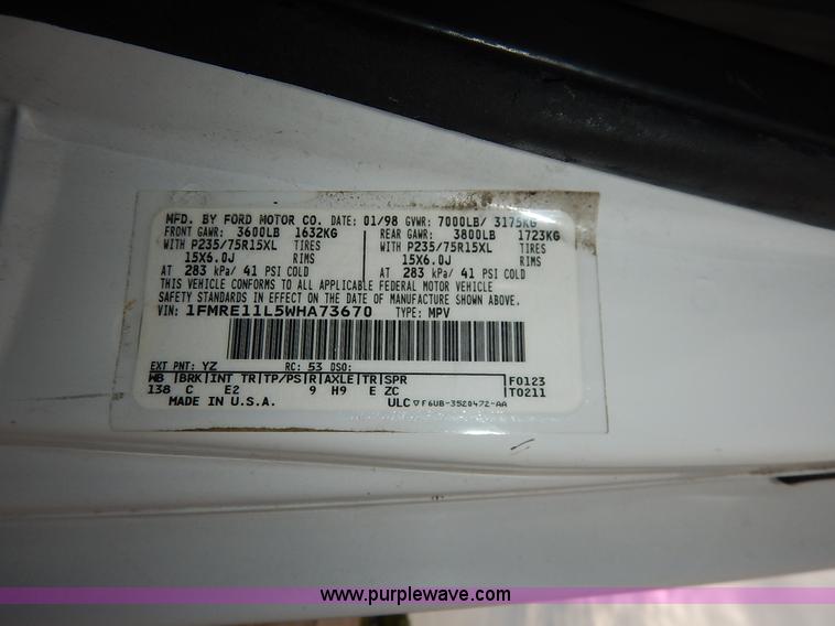 image for item J6381 1998 Ford Club Wagon van