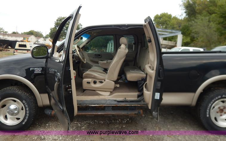 image for item J6382 2001 Ford F150 SuperCab pickup truck