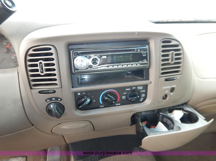 image for item J6382 2001 Ford F150 SuperCab pickup truck