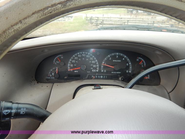 image for item J6382 2001 Ford F150 SuperCab pickup truck