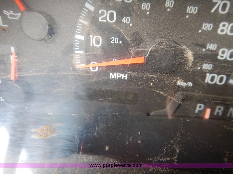 image for item J6382 2001 Ford F150 SuperCab pickup truck