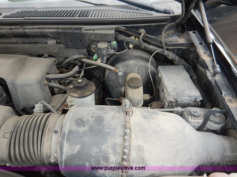 image for item J6382 2001 Ford F150 SuperCab pickup truck