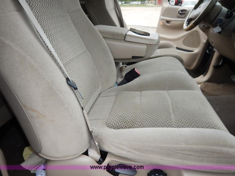 image for item J6382 2001 Ford F150 SuperCab pickup truck