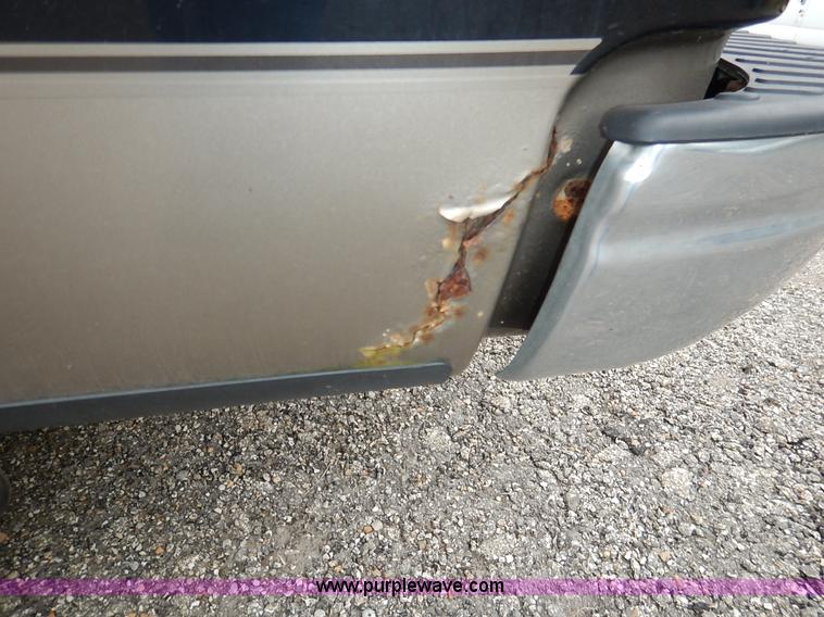 image for item J6382 2001 Ford F150 SuperCab pickup truck