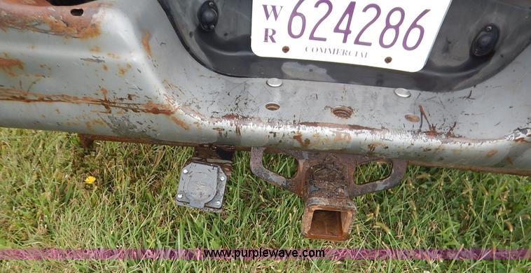 image for item J6392 2001 Dodge Ram 1500 pickup truck