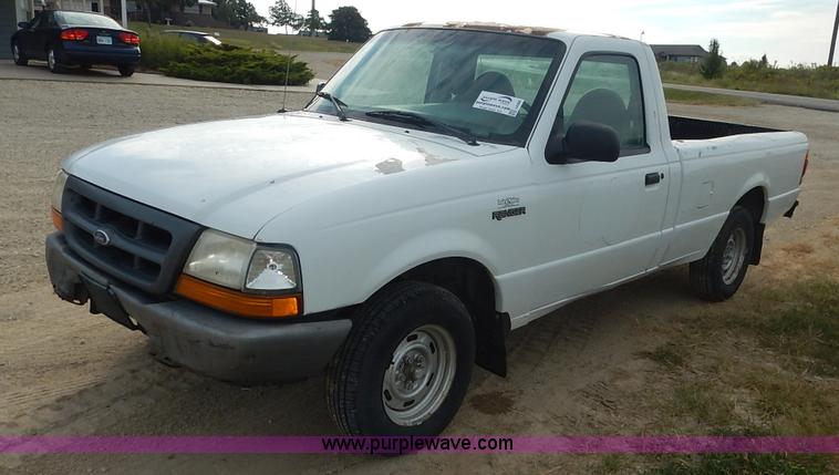 image for item J6395 1999 Ford Ranger pickup truck