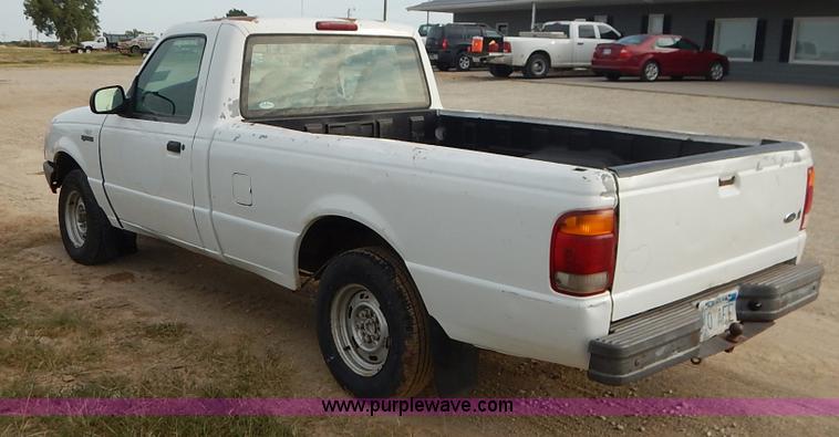 image for item J6395 1999 Ford Ranger pickup truck