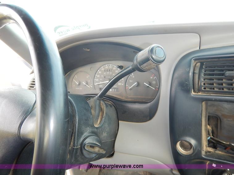 image for item J6395 1999 Ford Ranger pickup truck