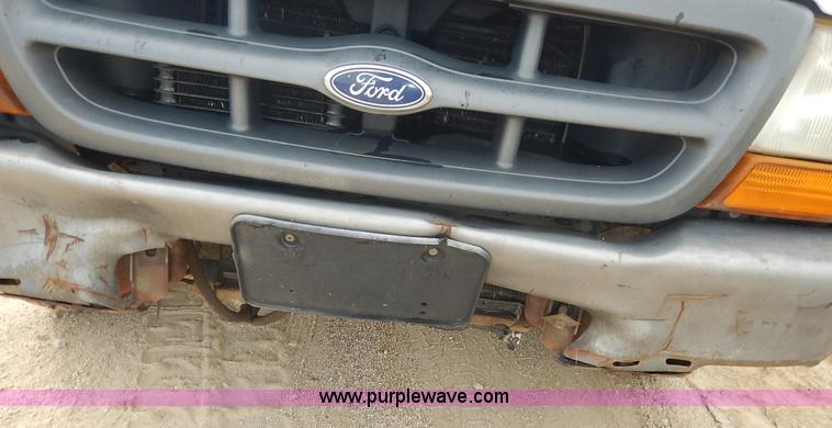 image for item J6395 1999 Ford Ranger pickup truck