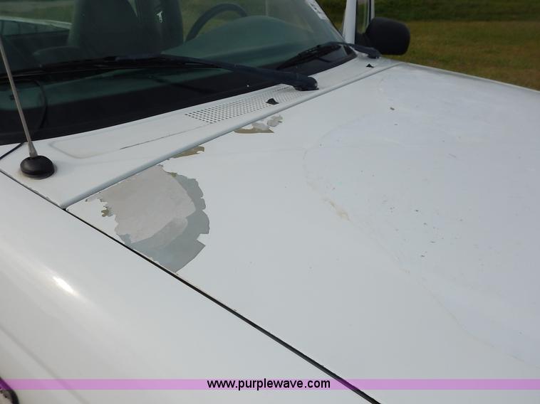 image for item J6395 1999 Ford Ranger pickup truck