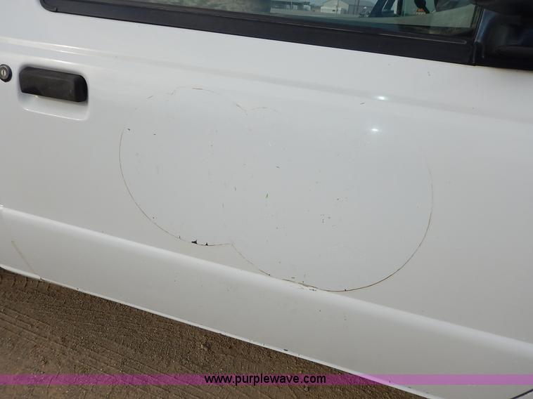 image for item J6395 1999 Ford Ranger pickup truck