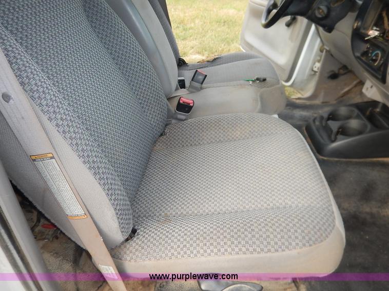 image for item J6395 1999 Ford Ranger pickup truck