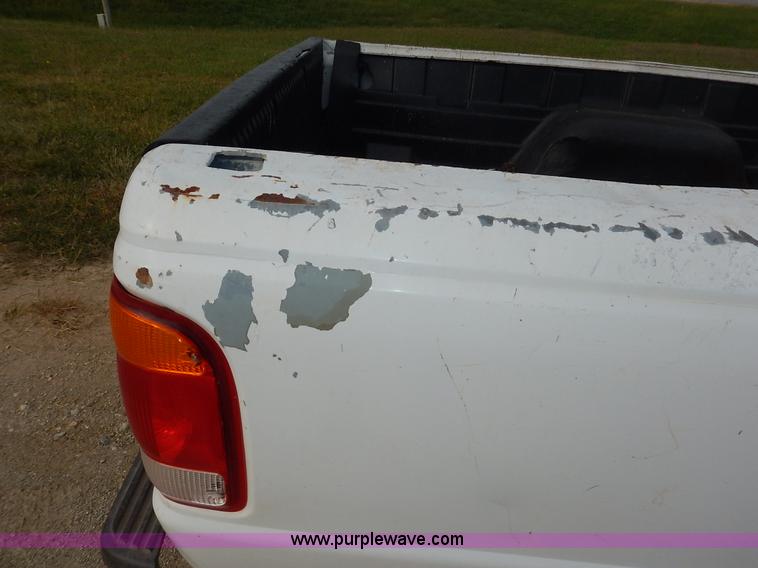 image for item J6395 1999 Ford Ranger pickup truck