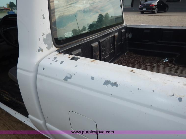 image for item J6395 1999 Ford Ranger pickup truck