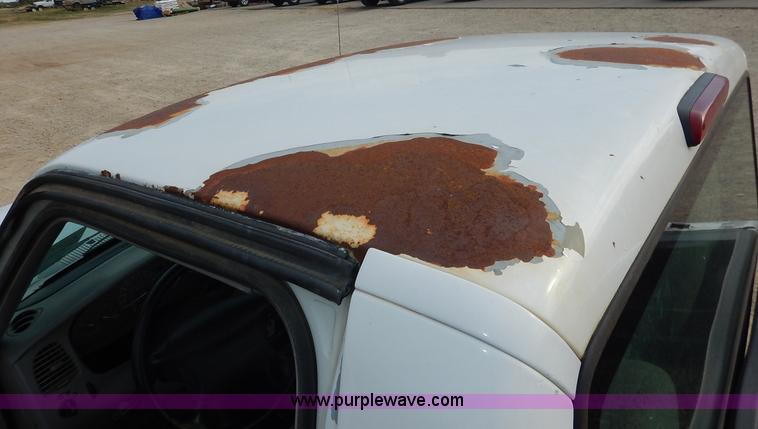 image for item J6395 1999 Ford Ranger pickup truck