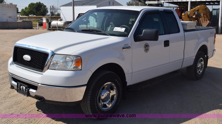 image for item J7234 2007 Ford F150 SuperCab pickup truck