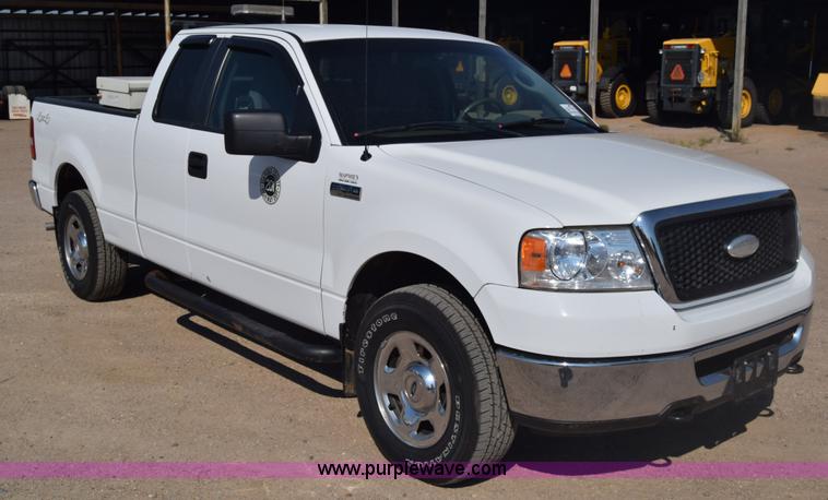 image for item J7234 2007 Ford F150 SuperCab pickup truck