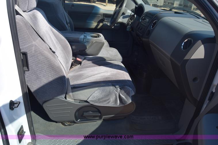 image for item J7234 2007 Ford F150 SuperCab pickup truck