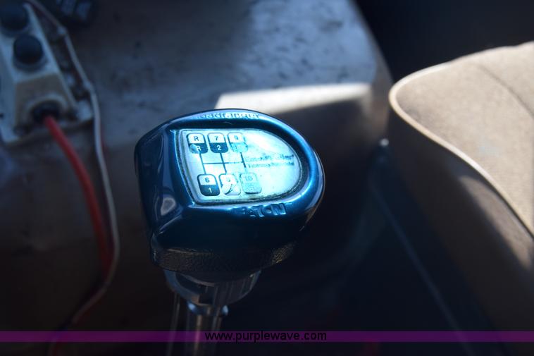 image for item J7235 1995 Ford L9000 dump truck