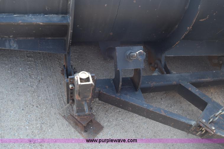 image for item J7235 1995 Ford L9000 dump truck