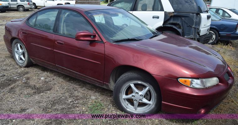 image for item J7778 2003 Pontiac Grand Prix GT