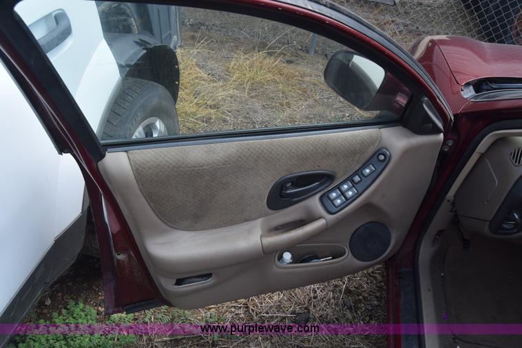 image for item J7778 2003 Pontiac Grand Prix GT