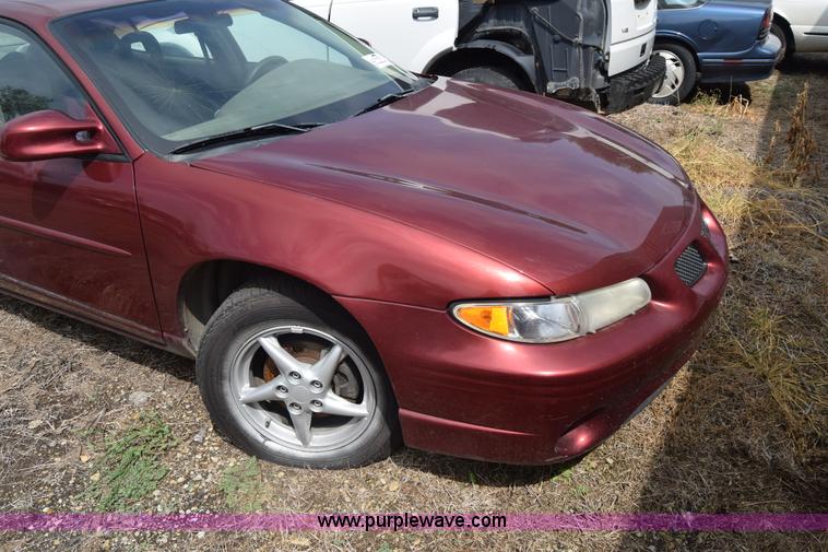 image for item J7778 2003 Pontiac Grand Prix GT