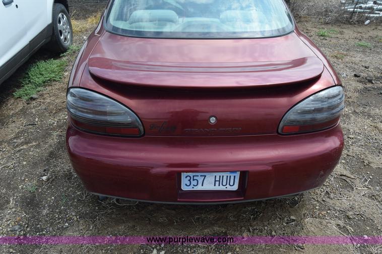 image for item J7778 2003 Pontiac Grand Prix GT