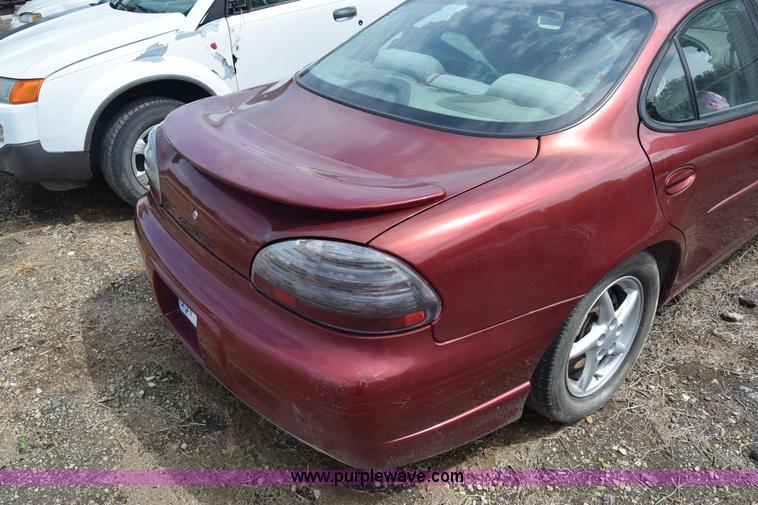 image for item J7778 2003 Pontiac Grand Prix GT