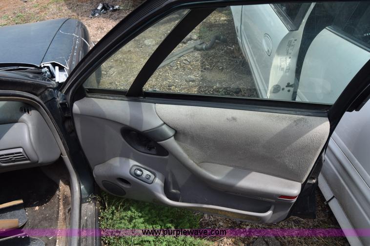 image for item J7779 1994 Pontiac Bonneville SE