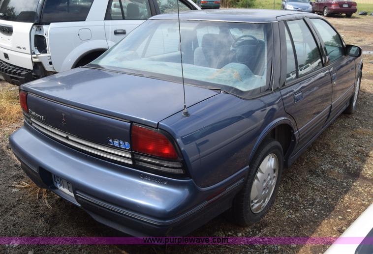 image for item J7781 1995 Oldsmobile Cutlass Supreme S