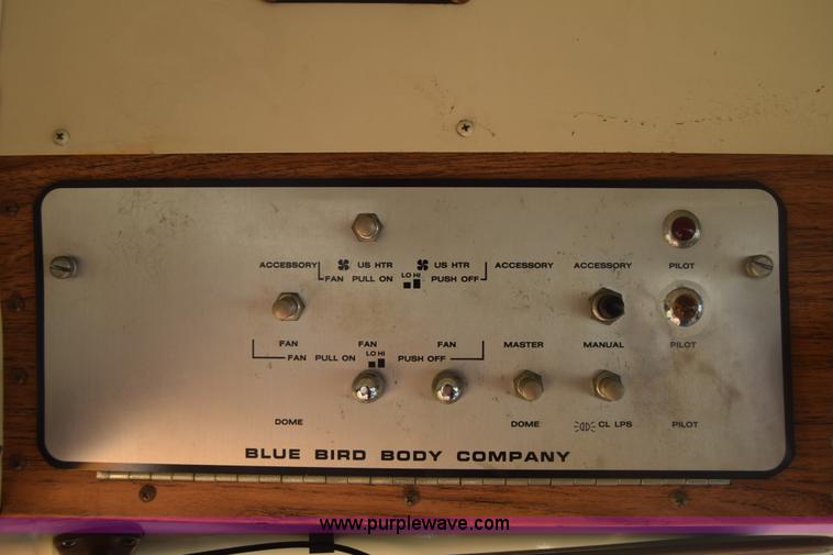 image for item J8004 1991 Chevrolet G30 school bus