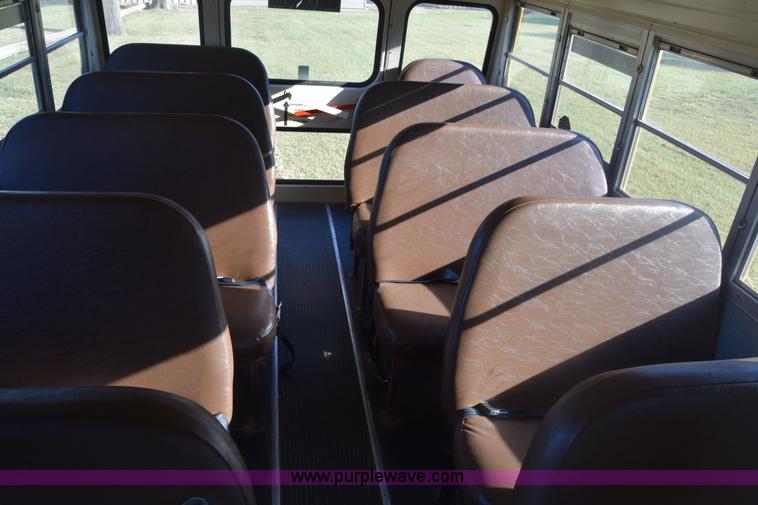 image for item J8004 1991 Chevrolet G30 school bus