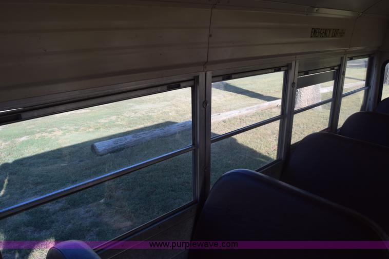 image for item J8004 1991 Chevrolet G30 school bus