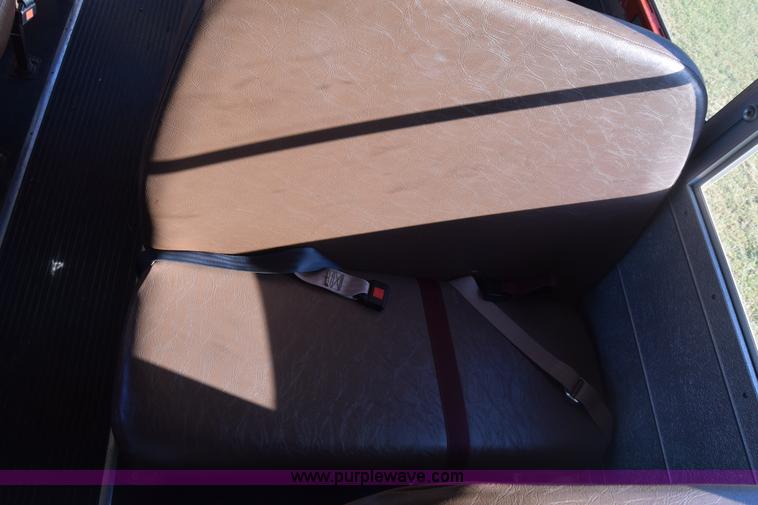 image for item J8004 1991 Chevrolet G30 school bus