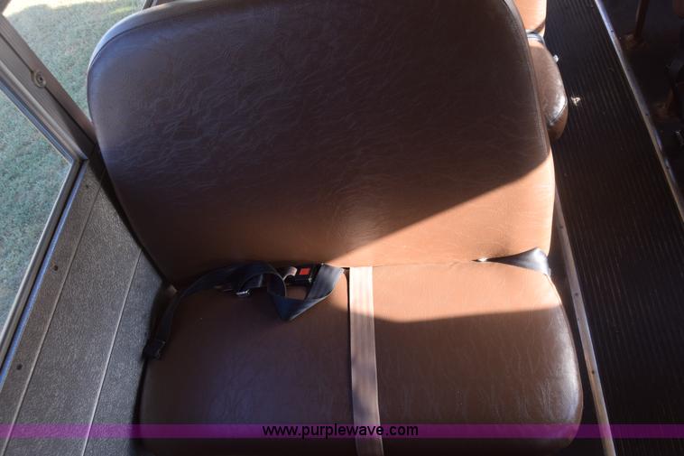 image for item J8004 1991 Chevrolet G30 school bus