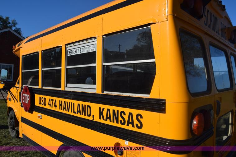 image for item J8004 1991 Chevrolet G30 school bus