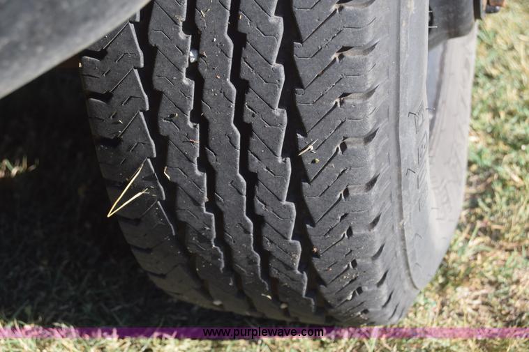 image for item J8004 1991 Chevrolet G30 school bus