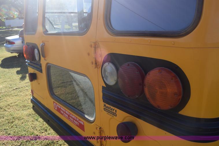 image for item J8004 1991 Chevrolet G30 school bus