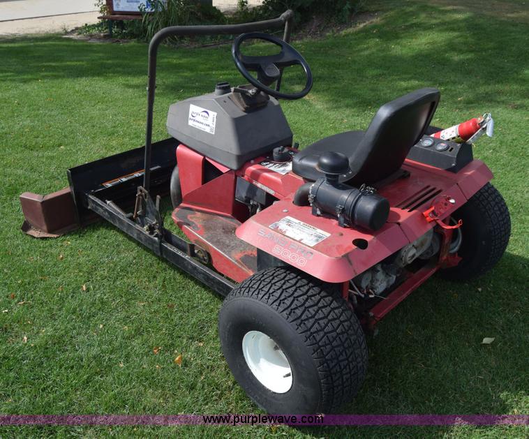 image for item J8051 Toro Sand Pro 5000 bunker rake