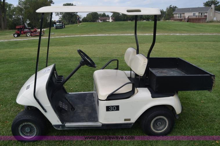 image for item J8054 Ez-go H302 golf cart