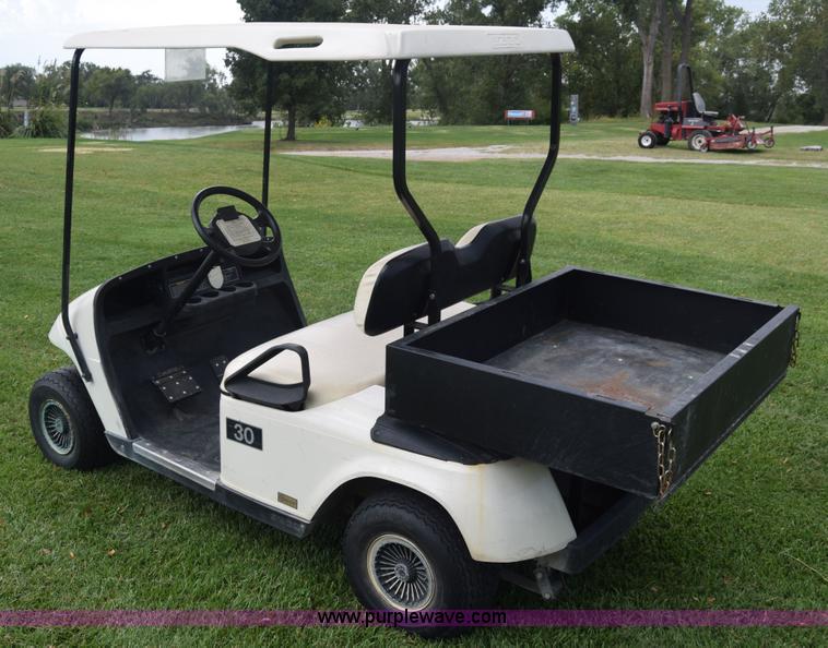 image for item J8054 Ez-go H302 golf cart