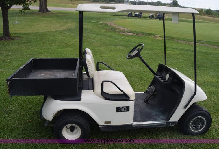 image for item J8054 Ez-go H302 golf cart
