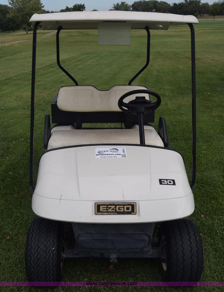 image for item J8054 Ez-go H302 golf cart